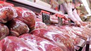 В России за неделю подешевела говядина,незначительно подешевела свинина и курятина