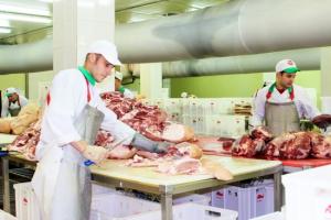 «Ашан» построит в Тамбове завод по разделке мяса